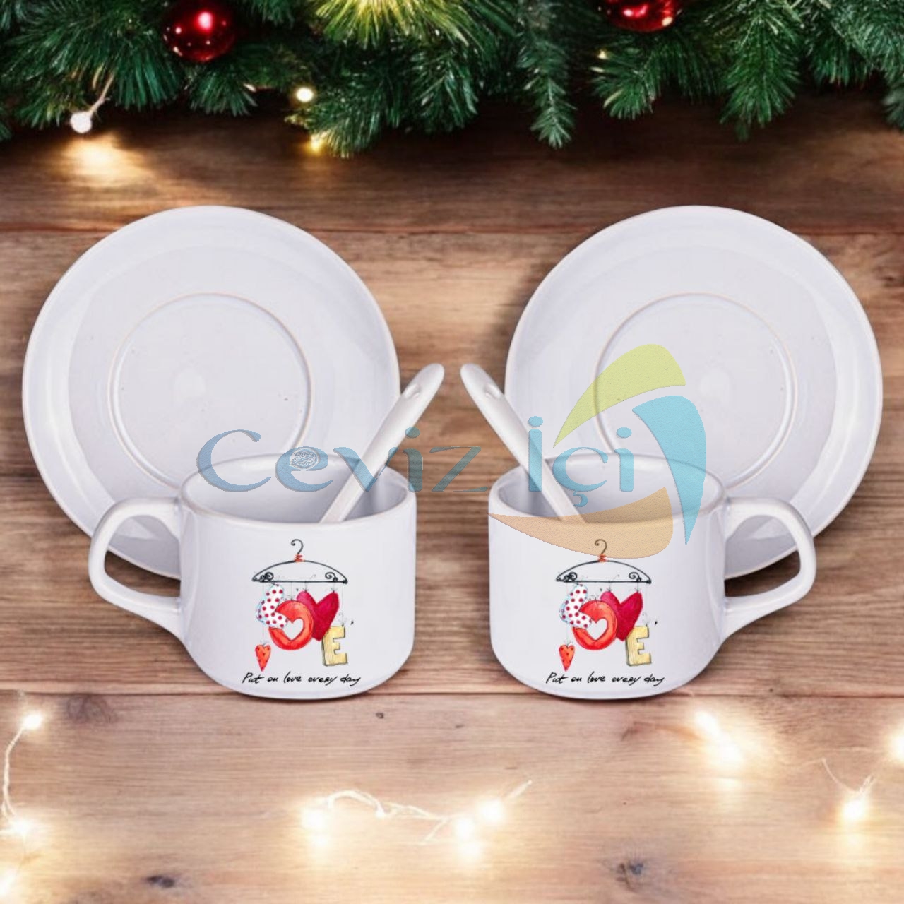 Porselen Kaşıklı Fincan Seti Yılbaşı Özel