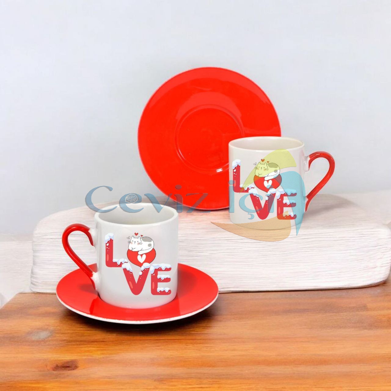 Tabaklı Türk Kahvesi Fincanı (Tekli) Love Temalı  