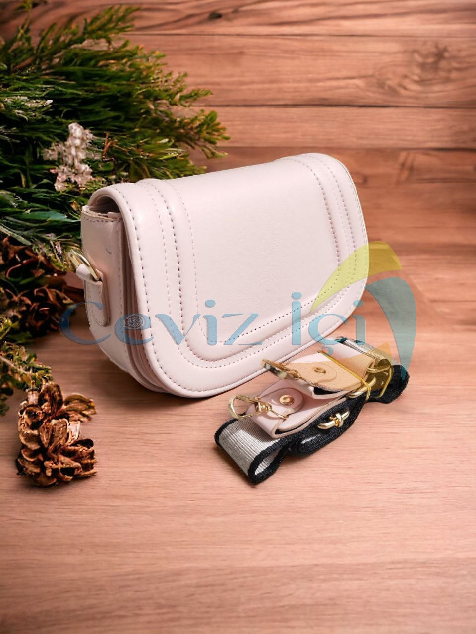 Suni Deri Omuz veya El Çantası (Minimalist ve Şık)