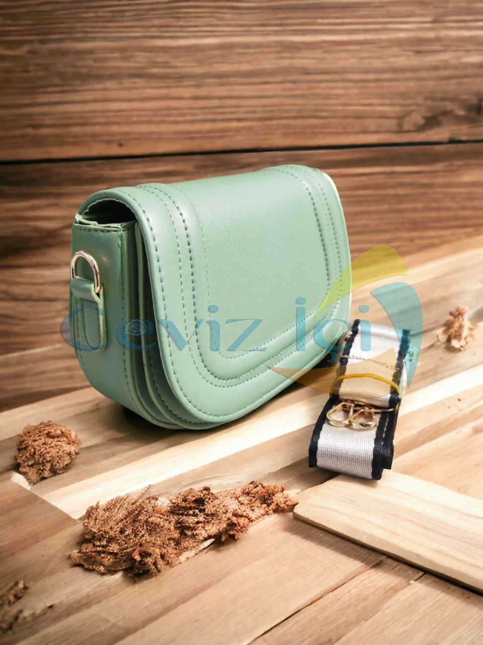 Suni Deri Omuz veya El Çantası (Minimalist ve Şık)