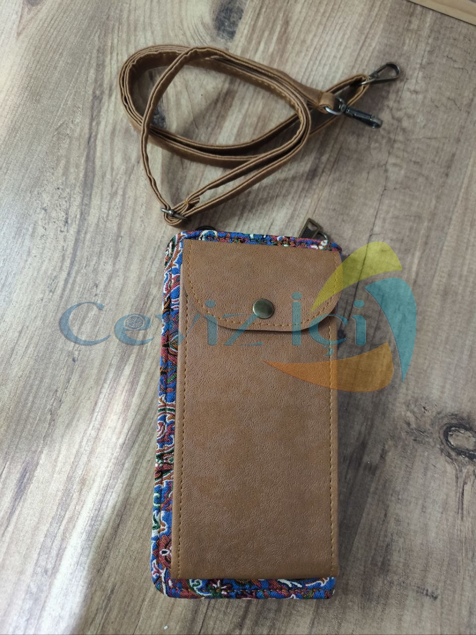 Askılı%20Telefon%20Bölmeli%20Cüzdan/Çanta