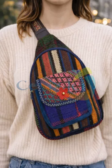 Etnik Desenli Tek Askılı Sırt Çantası